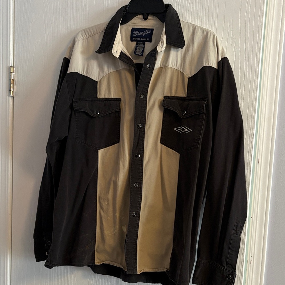 Wrangler Men's Black and Tan Shirt Jacket